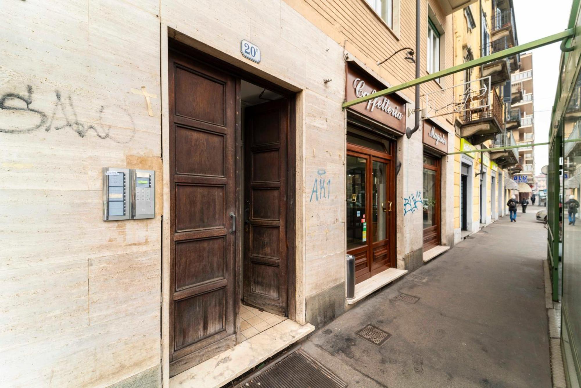 Appartement 1 Homely - Lingotto Fiere, Cto Hospital & Metro Spezia A 5' *