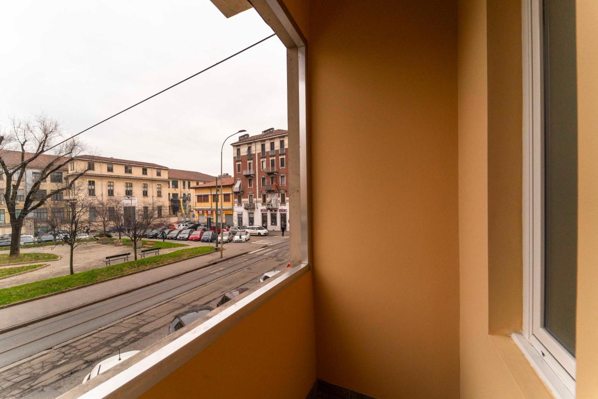 1 Homely - Lingotto Fiere, Cto Hospital & Metro Spezia A 5' Appartement