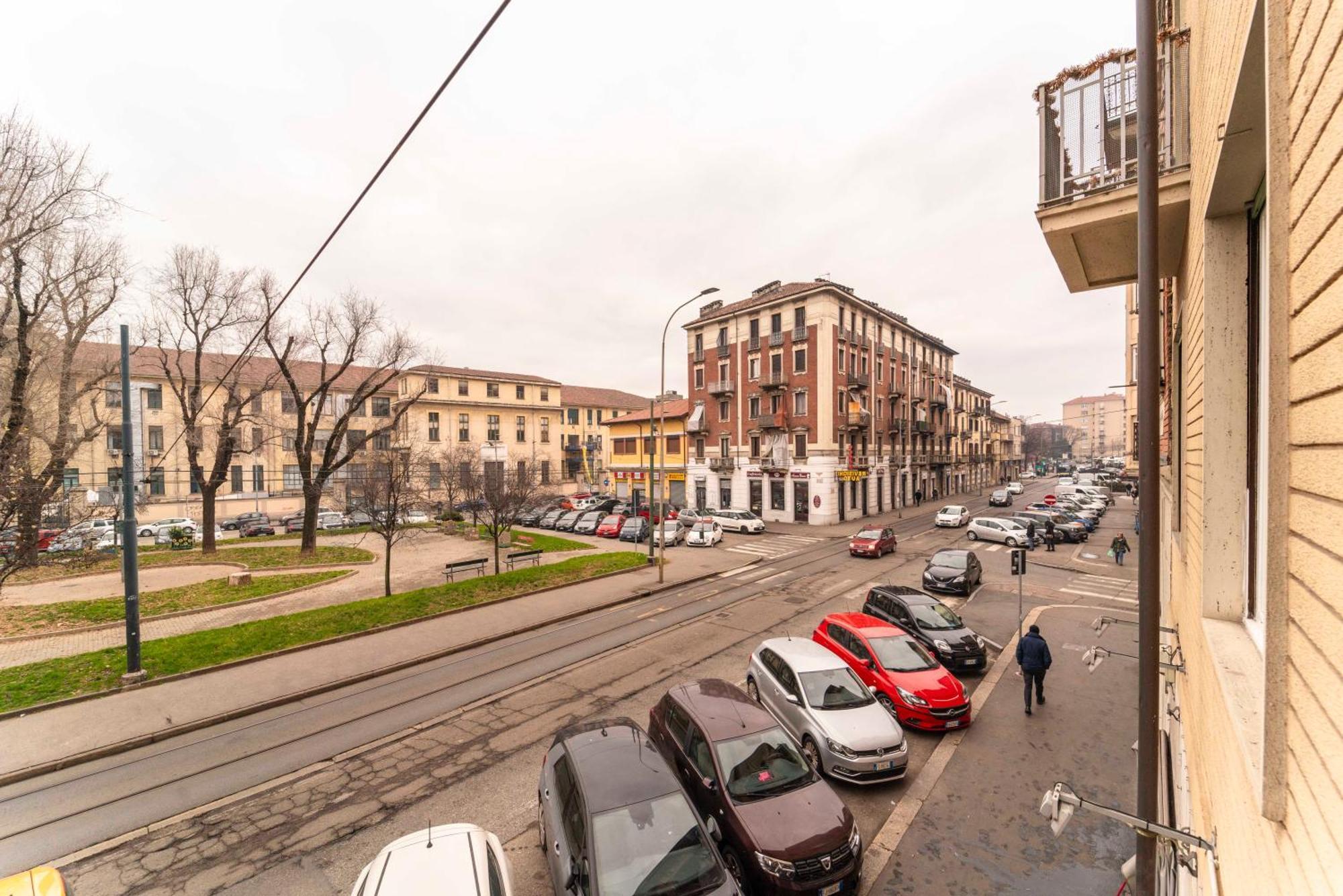 1 Homely - 50 Mt Dalle Molinette, 300 Mt Da Metro Spezia, 1k M Da Lingotto Fiere Apartment
